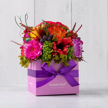 Load image into Gallery viewer, Large Winter Flower Truffle Box
